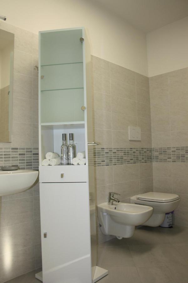 Appartamento 23 - Bilocale Vista Lago Тосколано-Мадерно Экстерьер фото