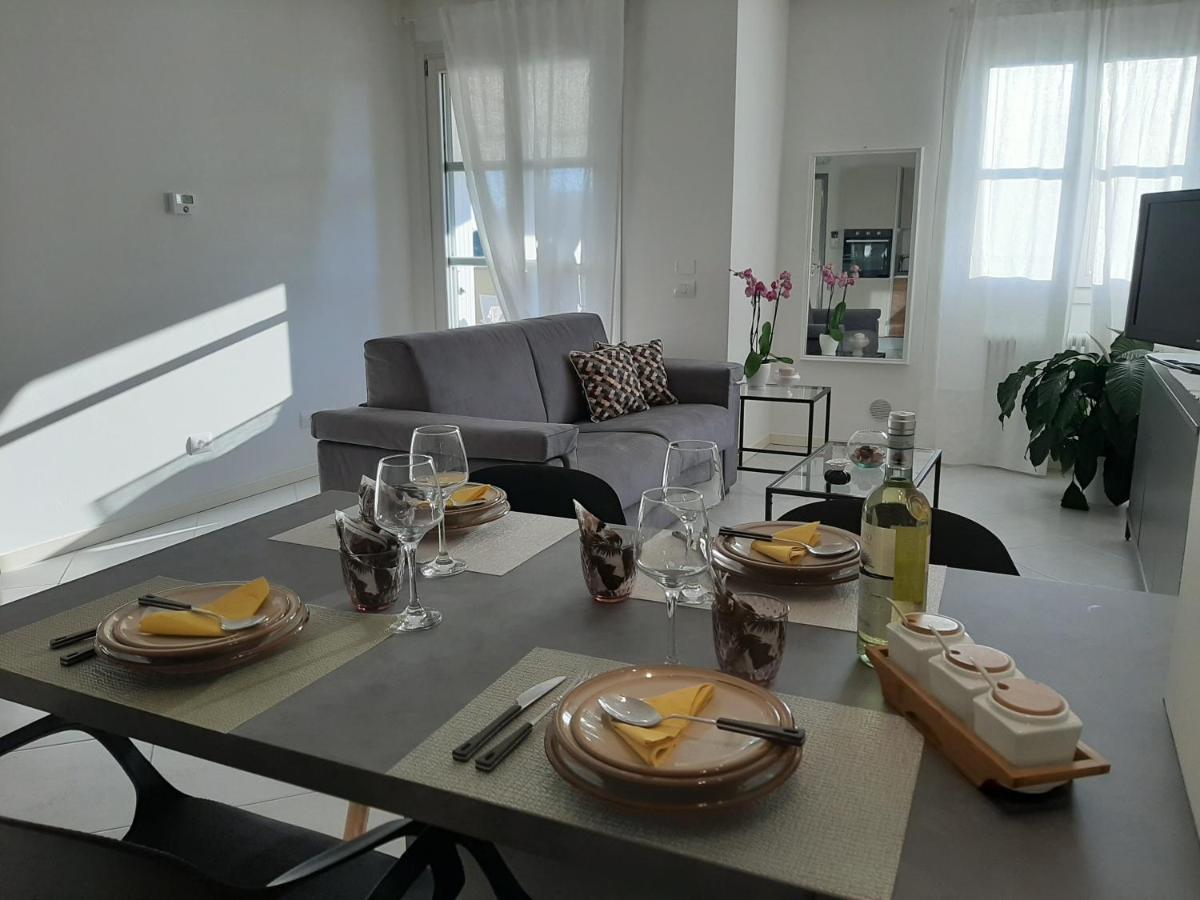 Appartamento 23 - Bilocale Vista Lago Тосколано-Мадерно Экстерьер фото
